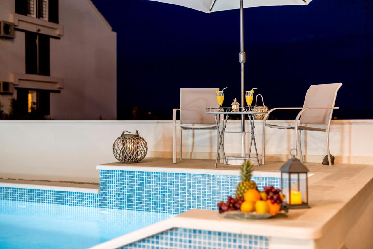 Luxury Villa Bello Horizonte With Swimming Pool Сплит Екстериор снимка