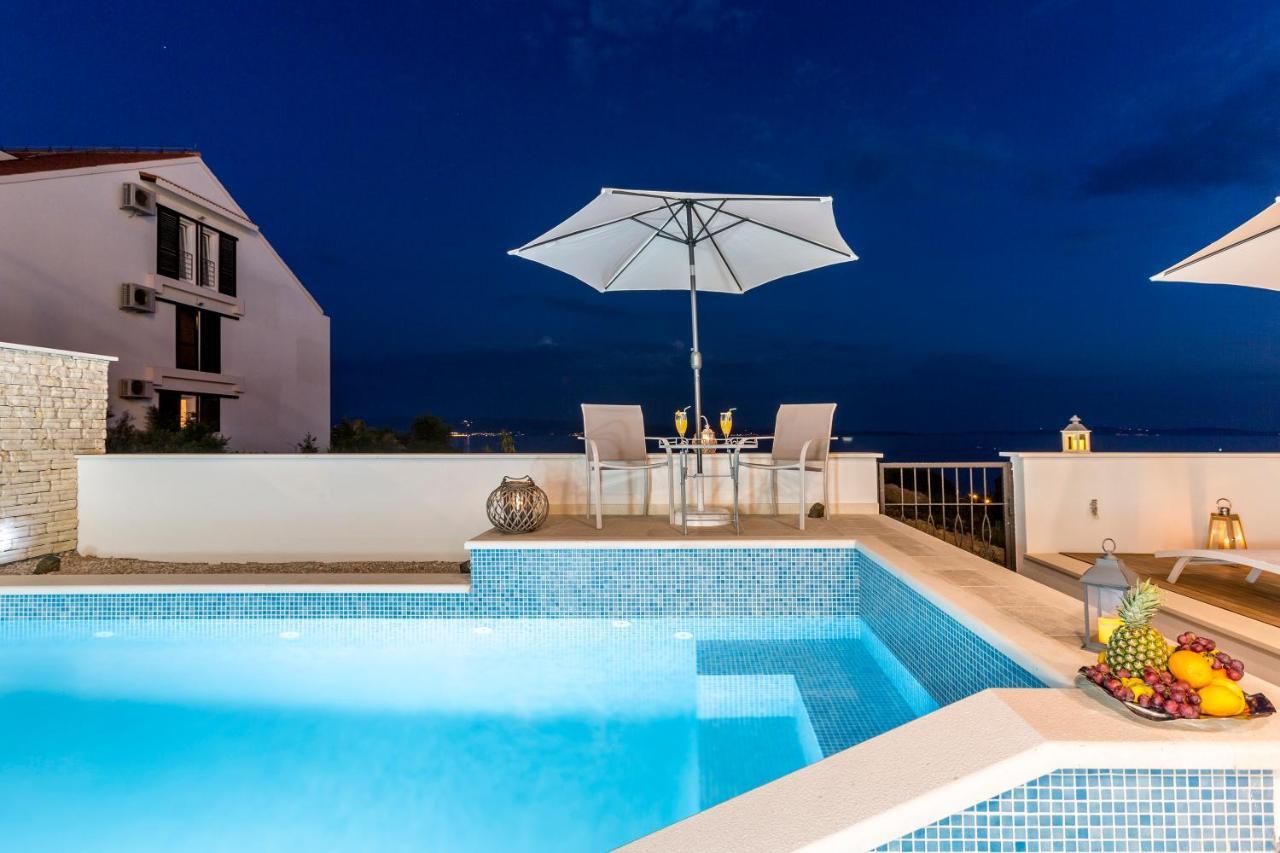 Luxury Villa Bello Horizonte With Swimming Pool Сплит Екстериор снимка