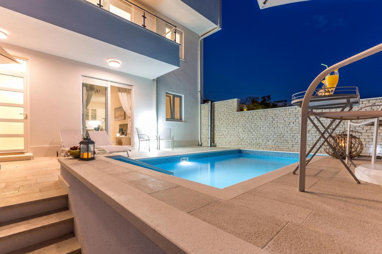 Luxury Villa Bello Horizonte With Swimming Pool Сплит Екстериор снимка