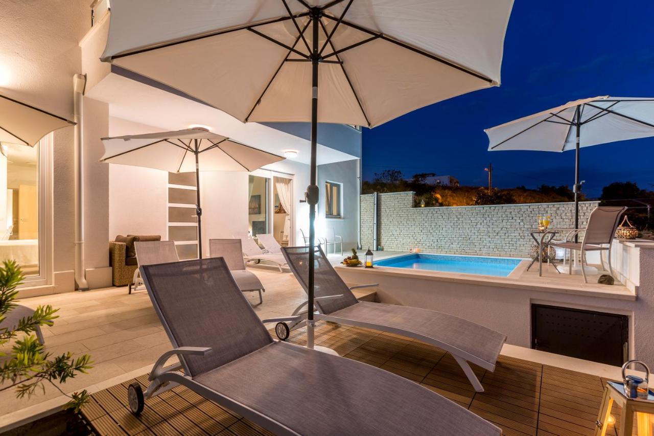 Luxury Villa Bello Horizonte With Swimming Pool Сплит Екстериор снимка