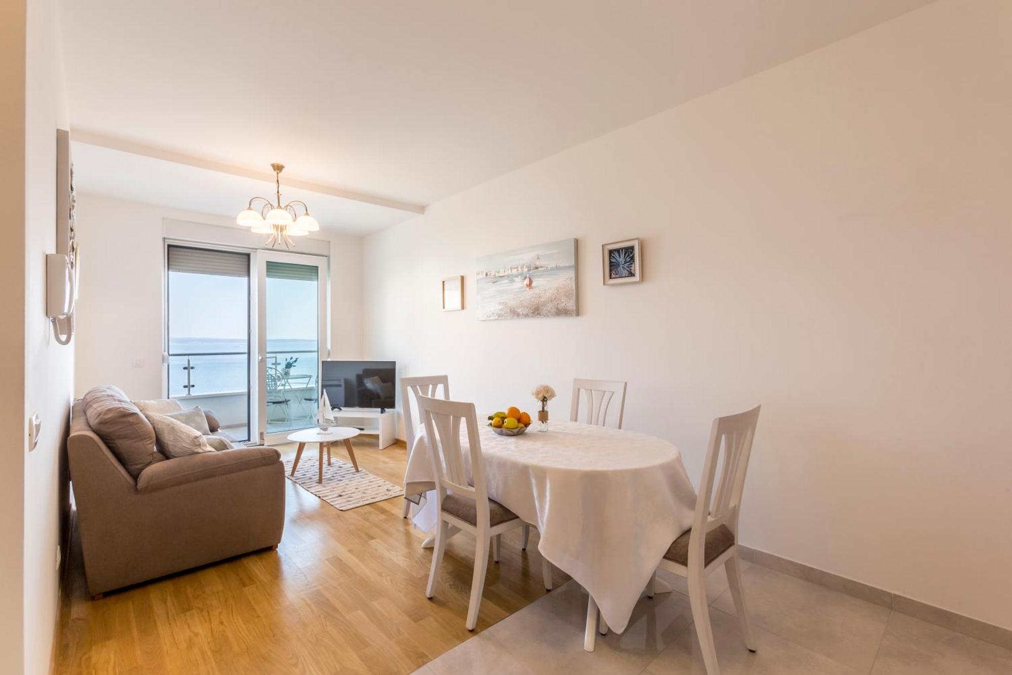 Luxury Villa Bello Horizonte With Swimming Pool Сплит Екстериор снимка