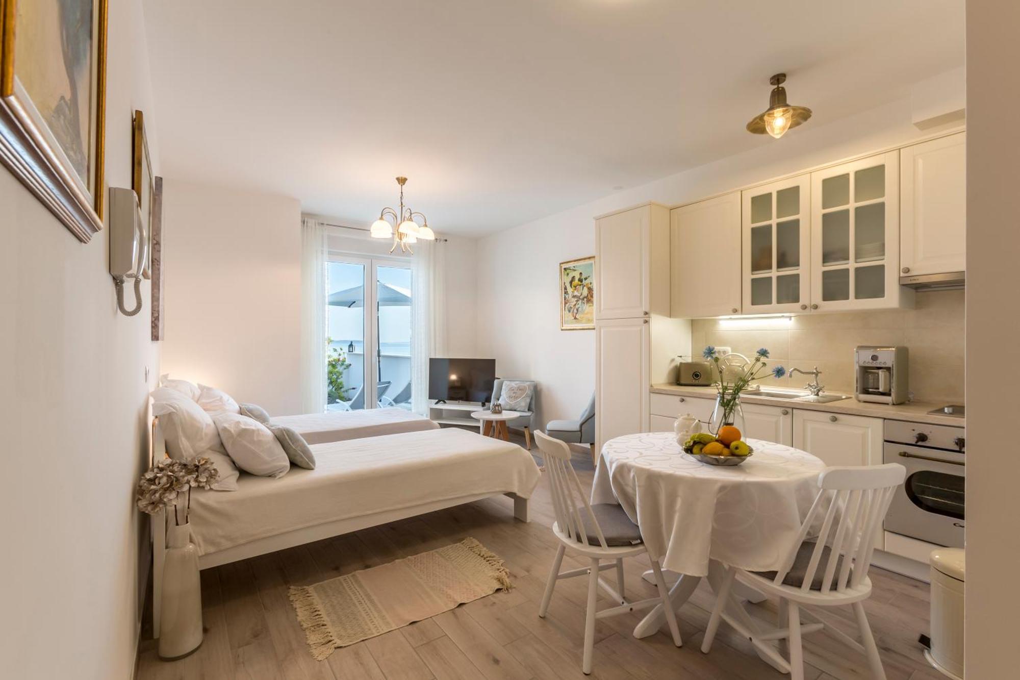 Luxury Villa Bello Horizonte With Swimming Pool Сплит Екстериор снимка